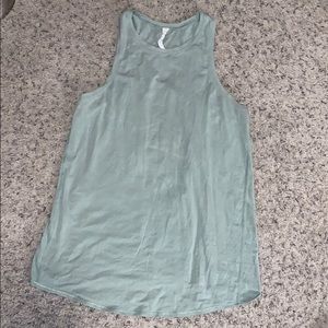 green tank top from lululemon! very stylish